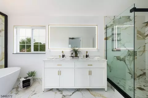 Bath - 141 Lund Ave, Edison, NJ 08820 photo 6 of 6