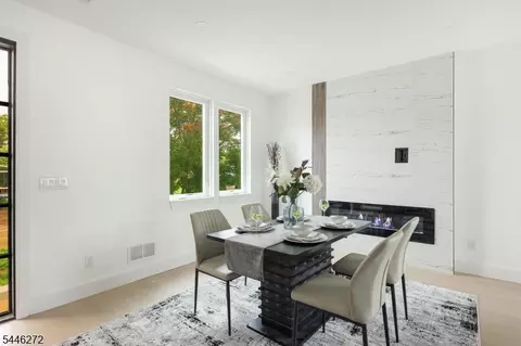 Dining - 141 Lund Ave, Edison, NJ 08820 photo 2 of 2