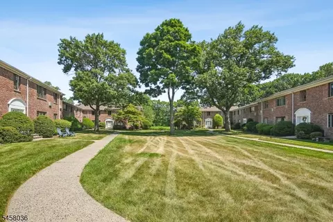 Exterior - 93 Troy Dr # D, Springfield, NJ 07081 photo 2 of 2