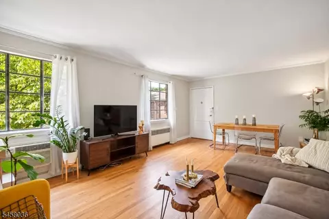 Living - 93 Troy Dr # D, Springfield, NJ 07081 photo 1 of 1