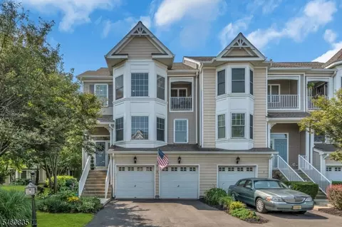 9 S Shore Dr, South Amboy, NJ 08879