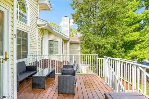 Exterior - 5 Evans Ct, Bedminster, NJ 07921 photo 2 of 3