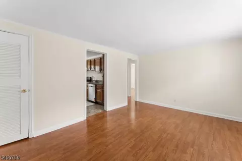 418 Lincoln Park, Cranford, NJ 07016