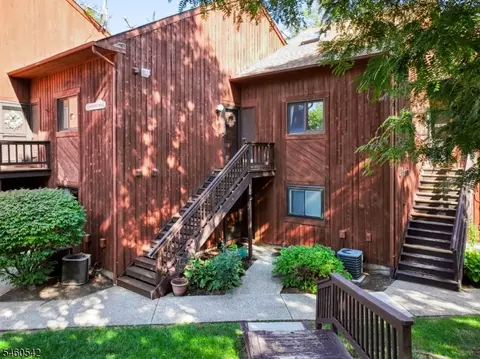 5 Brandywine Ct #6, Vernon, NJ 07462