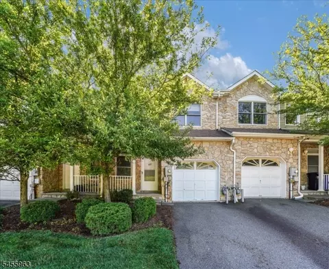 627 Old Dover Rd, Morris Plains, NJ 07950