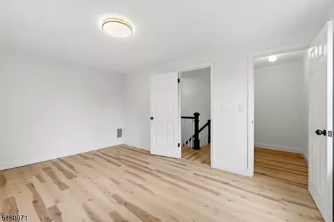 Bedroom - 840-846 Berkeley Ave, Plainfield, NJ 07062 photo 3 of 4