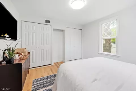 Bedroom - 840-846 Berkeley Ave, Plainfield, NJ 07062 photo 2 of 4