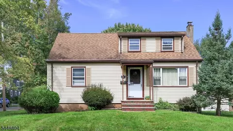 212 Stoughton Ave, Cranford, NJ 07016