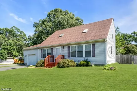 513 Harding Ave, Toms River, NJ 08753