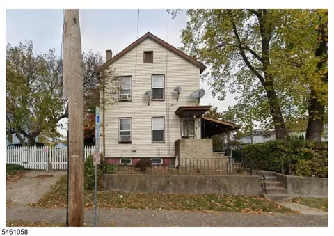 211-215 7th Ave, Paterson, NJ 07514