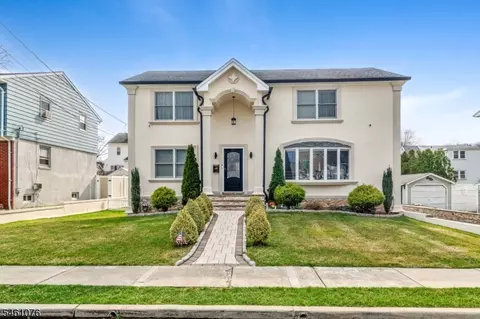 157 Gordon Ave, Totowa, NJ 07512