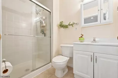 Bath - 708 E Front St #2, Plainfield, NJ 07062 photo 3 of 6
