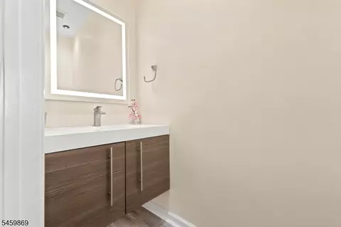 Bath - 708 E Front St #2, Plainfield, NJ 07062 photo 1 of 6