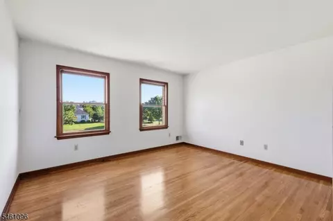 Bedroom - 59 Elm Dr, Skillman, NJ 08558 photo 4 of 6