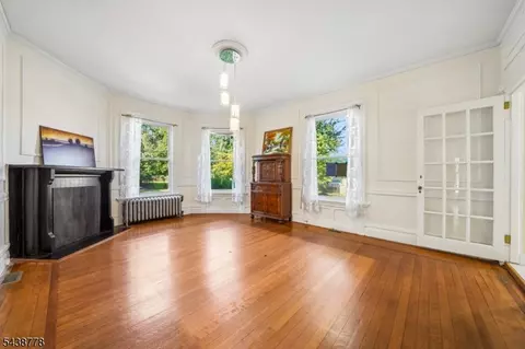 Living - 1001 Central Ave, Plainfield, NJ 07060 photo 7 of 8