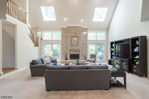 Living - 16 Trinity Pl, Warren, NJ 07059 photo 2 of 2