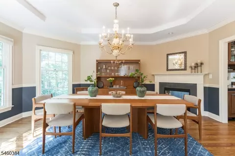Dining - 16 Trinity Pl, Warren, NJ 07059 photo 1 of 4