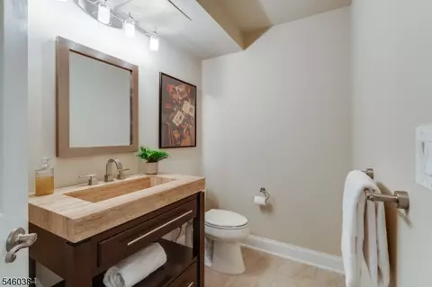 Bath - 16 Trinity Pl, Warren, NJ 07059 photo 6 of 6