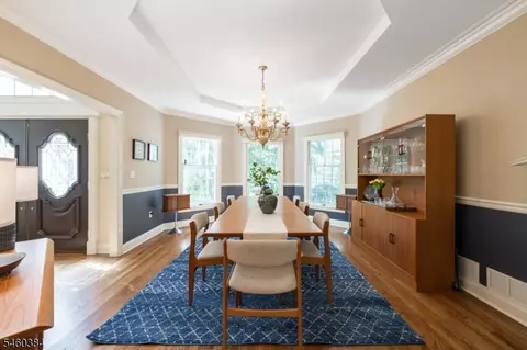 Dining - 16 Trinity Pl, Warren, NJ 07059 photo 3 of 4