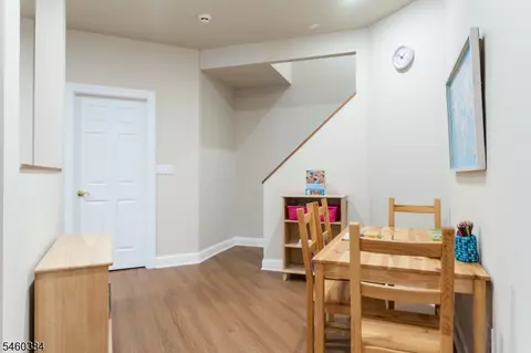Entry Way - 16 Trinity Pl, Warren, NJ 07059 photo 6 of 6