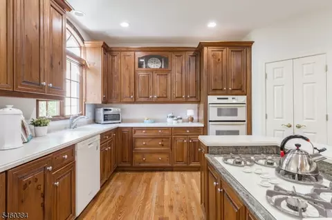 Kitchen - 16 Trinity Pl, Warren, NJ 07059 photo 1 of 1