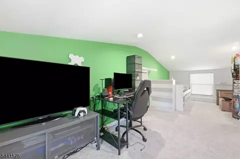 Entry Way - 64 Conover Ave, Nutley, NJ 07110 photo 3 of 4