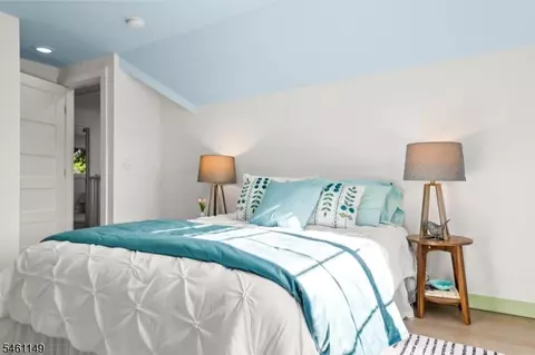 Bedroom - 33 S Mountain Rd, Millburn, NJ 07041 photo 7 of 8