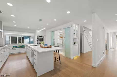 Entry Way - 33 S Mountain Rd, Millburn, NJ 07041 photo 2 of 3