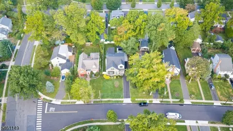 View/Area - 33 S Mountain Rd, Millburn, NJ 07041 photo 3 of 5