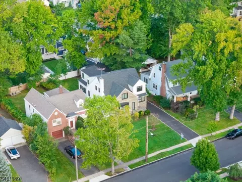 View/Area - 33 S Mountain Rd, Millburn, NJ 07041 photo 2 of 5