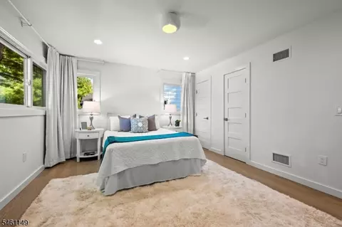 Bedroom - 33 S Mountain Rd, Millburn, NJ 07041 photo 6 of 8