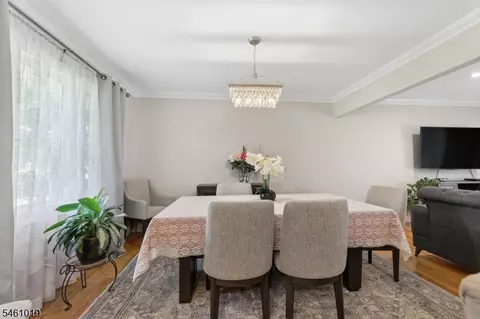 Dining - 5 Viewpoint Rd, Wayne, NJ 07470 photo 2 of 2