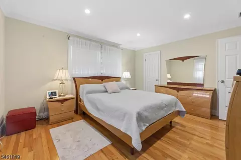 Bedroom - 5 Viewpoint Rd, Wayne, NJ 07470 photo 2 of 6