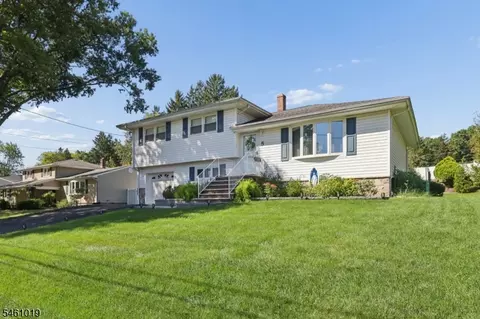 Exterior - 5 Viewpoint Rd, Wayne, NJ 07470 photo 6 of 7