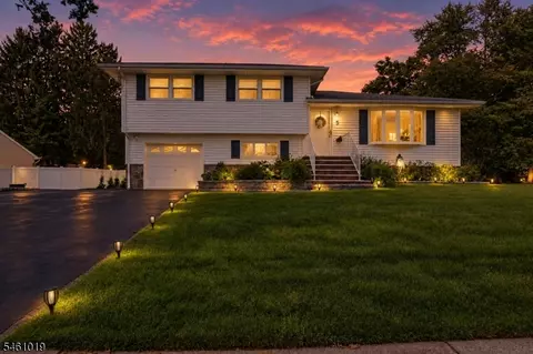 Exterior - 5 Viewpoint Rd, Wayne, NJ 07470 photo 3 of 7