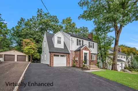 34 Howard St, Verona, NJ 07044