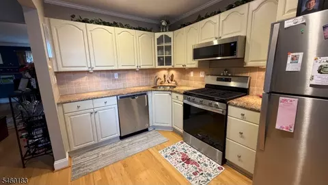 Other - 1124 Valley Rd #1A, Wayne, NJ 07470 photo 5 of 7