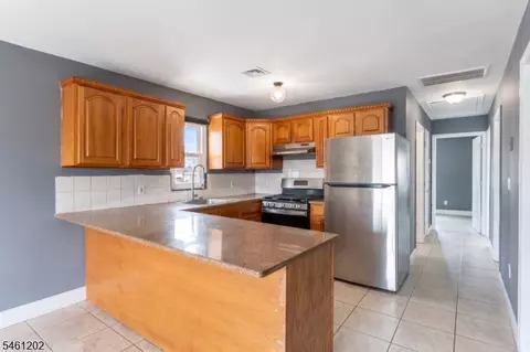 363 Summer St, Paterson, NJ 07501