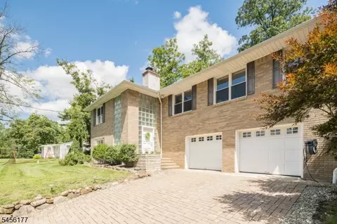 Exterior - 27 Dalewood Rd, Wayne, NJ 07470 photo 4 of 6