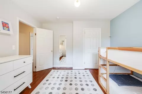 Bedroom - 27 Dalewood Rd, Wayne, NJ 07470 photo 6 of 8