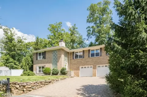 Exterior - 27 Dalewood Rd, Wayne, NJ 07470 photo 1 of 6