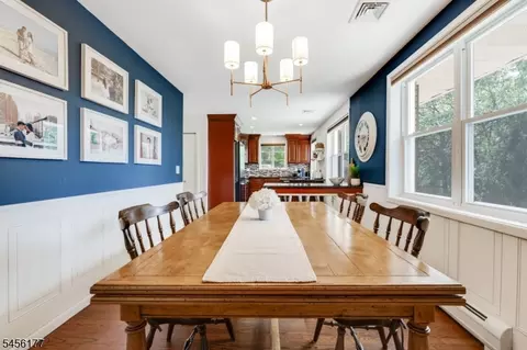 Dining - 27 Dalewood Rd, Wayne, NJ 07470 photo 3 of 5