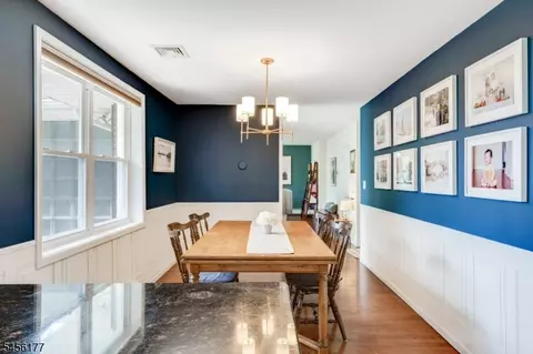 Dining - 27 Dalewood Rd, Wayne, NJ 07470 photo 4 of 5
