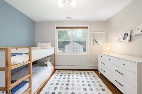 Bedroom - 27 Dalewood Rd, Wayne, NJ 07470 photo 5 of 8