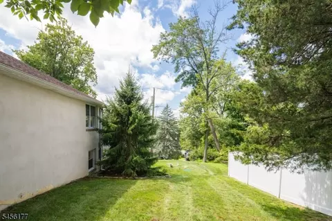 Exterior - 27 Dalewood Rd, Wayne, NJ 07470 photo 6 of 6