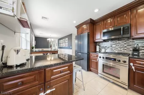Other - 27 Dalewood Rd, Wayne, NJ 07470 photo 3 of 11