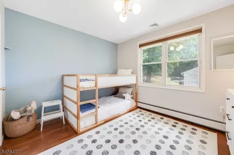 Bedroom - 27 Dalewood Rd, Wayne, NJ 07470 photo 4 of 8
