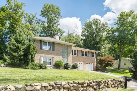 Exterior - 27 Dalewood Rd, Wayne, NJ 07470 photo 3 of 6