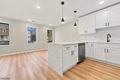 Living - 502 Davis Ave, Harrison, NJ 07029 photo 7 of 7