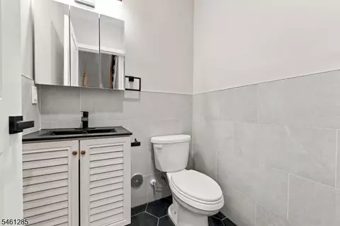 Bath - 502 Davis Ave, Harrison, NJ 07029 photo 5 of 5